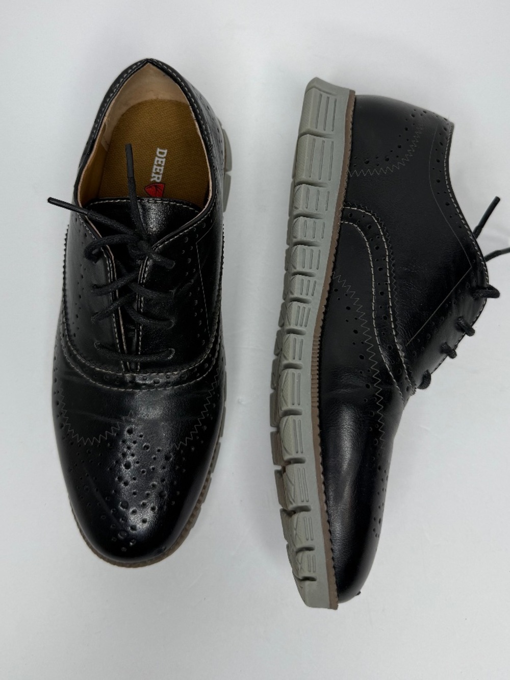 Deerstags Benton Jr Boys Wingtip Dress Shoes, Black Size US 3.5